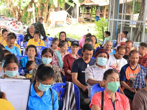 การอบรมและตรวจคัดกรองสารเคมีตกค้างในเลือดเกษตรกร หมู่ที่ 8