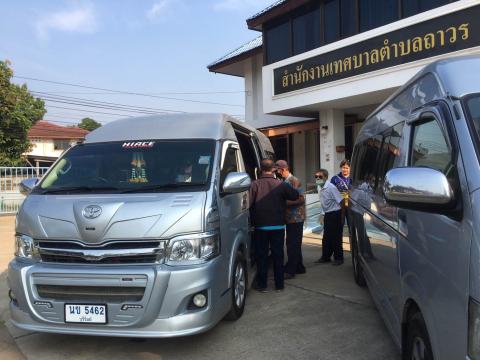 พาผู้ป่วยเข้ารับการตรวจหลังจากที่เข้ารับการผ่าตัดต้อเนื้อต้อกระจก 1 สัปดาห์