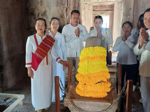 ร่วมทำพิธีบวงสรวงพระศิวะมหาเทพ