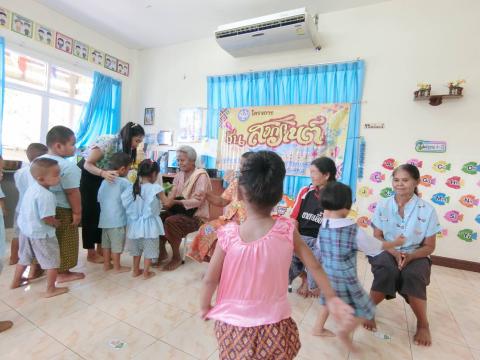 โครงการวันสงกรานต์ศูนย์พัฒนาเด็กเล็กสังกัดกองการศึกษาเทศบาลตำบลถาวร ประจำปีการศึกษา 2566