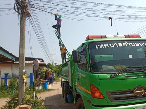 ซ่อมไฟฟ้าส่องสว่างในพื้นที่ หมู่ 5 และหมู่ที่ 11