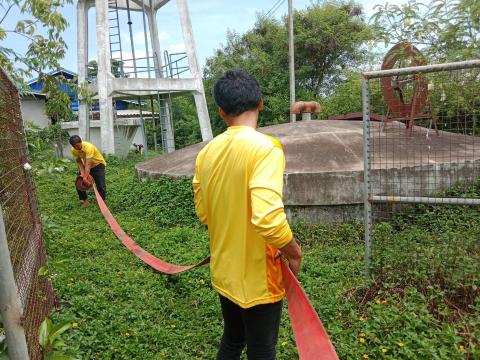 นำรถน้ำเติมน้ำถังเก็บน้ำประปา หมู่ที่ 3