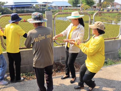 การกำจัดวัชพืชในเขตเทศบาลตำบลถาวร ประจำปีงบประมาณ 2568
