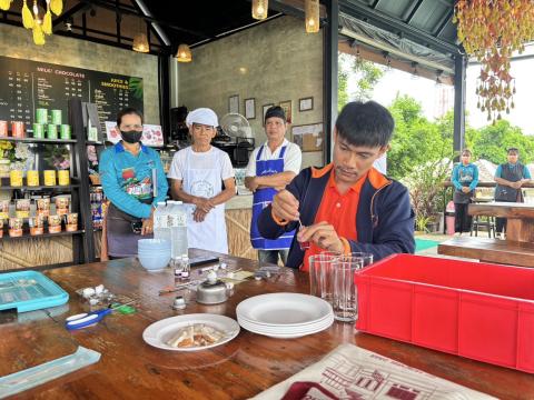 ตรวจร้านอาหาร ร้านจำหน่ายอาหาร