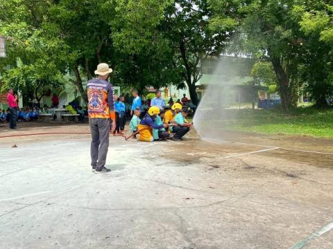 กิจกรรมให้ความรู้ด้านการป้องกันและระงับอัคคีภัยเบื้องต้น ณ โรงเรียนไทยรัฐวิทยา 26