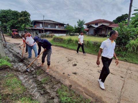 ขุดลอกทางระบายน้ำรอบอาคารสำนักงานเทศบาลตำบลถาวร
