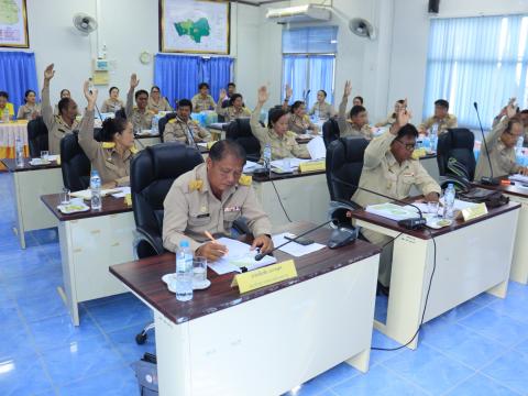 ประชุมสภาเทศบาลตำบลถาวร