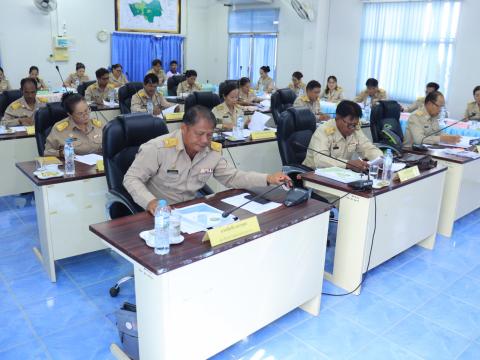 ประชุมสภาเทศบาลตำบลถาวร