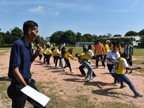 พิธีเปิดการแข่งขันกีฬาเยาวชนและประชาชนต้านภัยยาเสพติดประจำปีงบประมาณ 2565