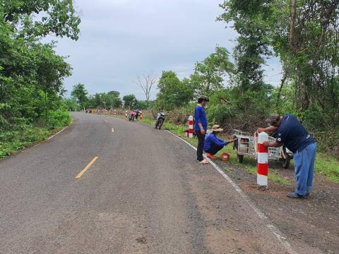 ติดตั้งเสาหลักลาย ริมอ่างเก็บน้ำคลองโพธิ์