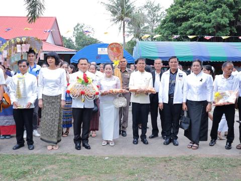 ทอดกฐินสมามัคคีอำเภอเฉลิมพระเกียรติ ณ ที่พักสงฆ์ดงชุมพร