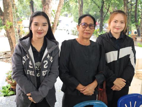 พิธีทำบุญตักบาตรถวายพระราชกุศลแด่สมเด็จพระนางเจ้าสิริกิติ์ฯ