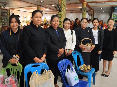 พิธีทำบุญตักบาตรถวายพระราชกุศลแด่สมเด็จพระนางเจ้าสิริกิติ์ฯ