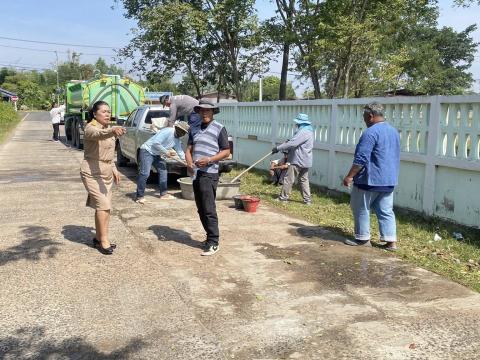 ลงพื้นที่ซ่อมแซมถนน หมู่ที่ 4