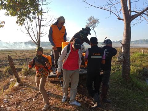 ออกดำเนินการระงับเหตุไฟลามทุ่งในพื้นที่หมู่ที่ 2