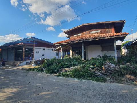 ล้างทำความสะอาดตลาดชุมชน