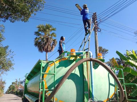 ลงพื้นที่ซ่อมแซมไฟฟ้าส่องสว่าง