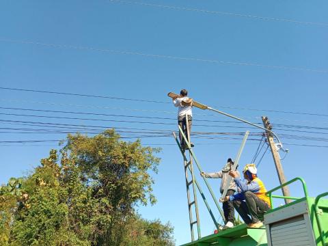 ซ่อมแซมไฟฟ้าส่องสว่าง หมู่ที่ 10