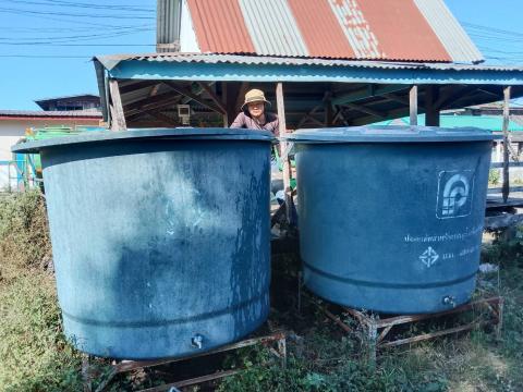 ส่งน้ำอุปโภคบริโภคให้จุดบริการประชาชน