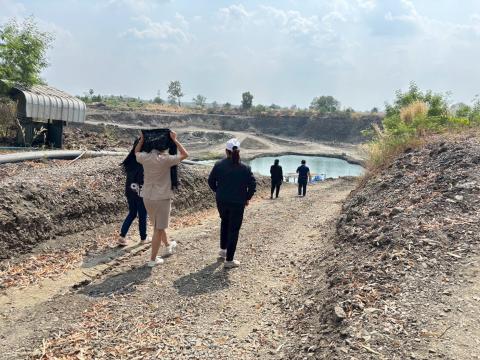 ดำเนินการออกตรวจสอบการปฏิบัติตามมาตรการป้องกันและแก้ไขผล กระทบสิ่งแวดล้อมในการทำเหมืองแร่