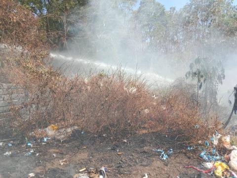 ออกระงับเหตุเหตุไฟไหม้บ่อขยะพื้นที่หมู่ที่ 8