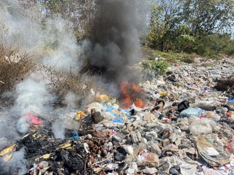 ออกระงับเหตุเหตุไฟไหม้บ่อขยะพื้นที่หมู่ที่ 8