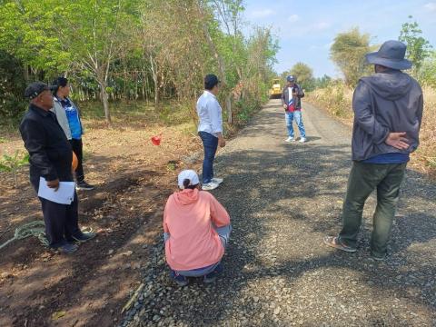 ลงพื้นที่ตรวจสอบการดำเนินการ ปรับปรุงซ่อมแซมถนนเส้นหนองสลักได