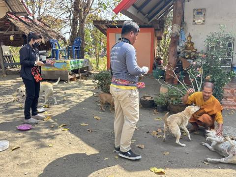 วันที่ 20 กุมภาพันธ์ 2569 เทศบาลตำบลถาวร นำโดยนางพรเพ็ญ ทองดล นายกเทศมนตรีตำบลถาวร มอบหมายให้กองสาธารณสุขฯ ออกดำเนินการฉีดดวัคซีนป้องกันโรคพิษสุนัขบ้า สุนัขและแมว ปี 2569 ในพื้นที่สาธารณะในเขตเทศบาลตำบลถาวร สถานที่สำนักสงฆ์สาละวราราม สำนักสงฆ์บ้านโคก