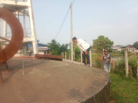 เติมน้ำอุปโภคบริโภคให้ถังเก็บน้ำประปาหมู่ที่ 3