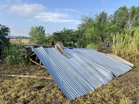 ลงพื้นที่ตรวจสอบความเสียหายเบื้องต้นกรณีเกิดพายุฤดูร้อนลมกระโชกแรง