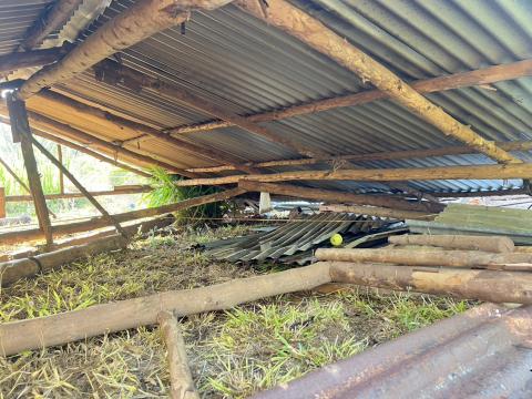 ลงพื้นที่ตรวจสอบความเสียหายเบื้องต้นกรณีเกิดพายุฤดูร้อนลมกระโชกแรง