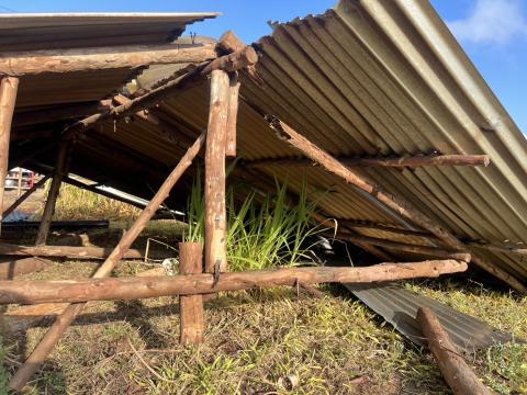 ลงพื้นที่ตรวจสอบความเสียหายเบื้องต้นกรณีเกิดพายุฤดูร้อนลมกระโชกแรง