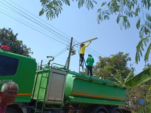 ซ่อมแซมไฟฟ้าส่องสว่าง