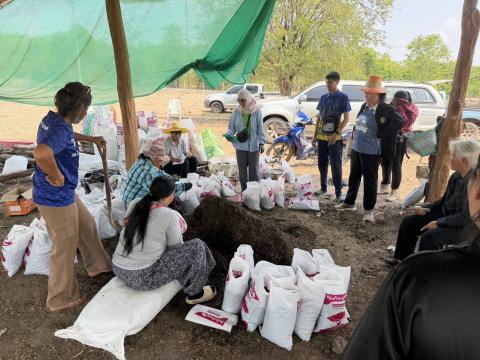 ลงพื้นที่ร่วมกับเกษตรอำเภอเฉลิมพระเกียรติ