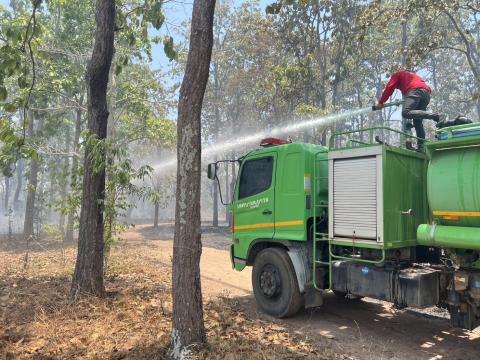 ออกระงับเหตุไฟไหม้ป่าชุมชน