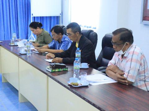 ประชุมคณะกรรมการช่วยเหลือประชาชน