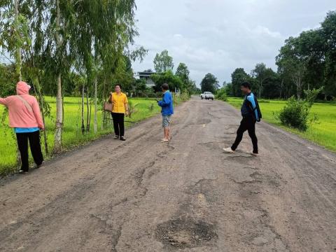 ลงพื้นที่ตรวจสอบถนน ชำรุดเสียหาย